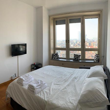 Monolocale Con Vista Su Milano Apartman Kültér fotó