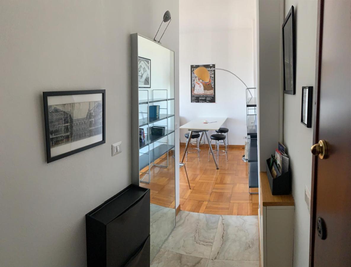 Monolocale Con Vista Su Milano Apartman Kültér fotó