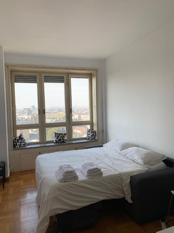 Monolocale Con Vista Su Milano Apartman Kültér fotó