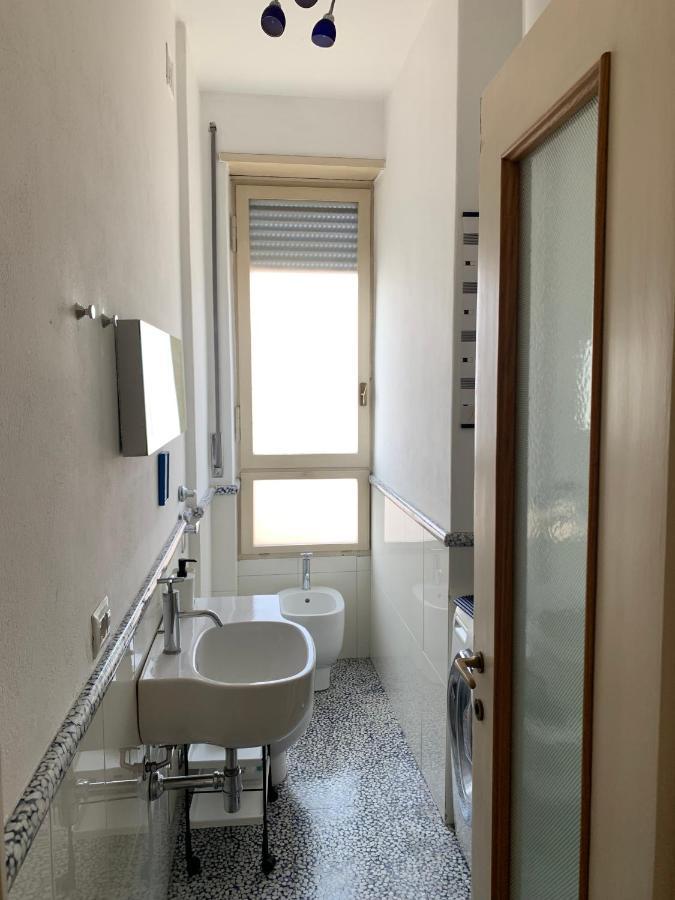 Monolocale Con Vista Su Milano Apartman Kültér fotó
